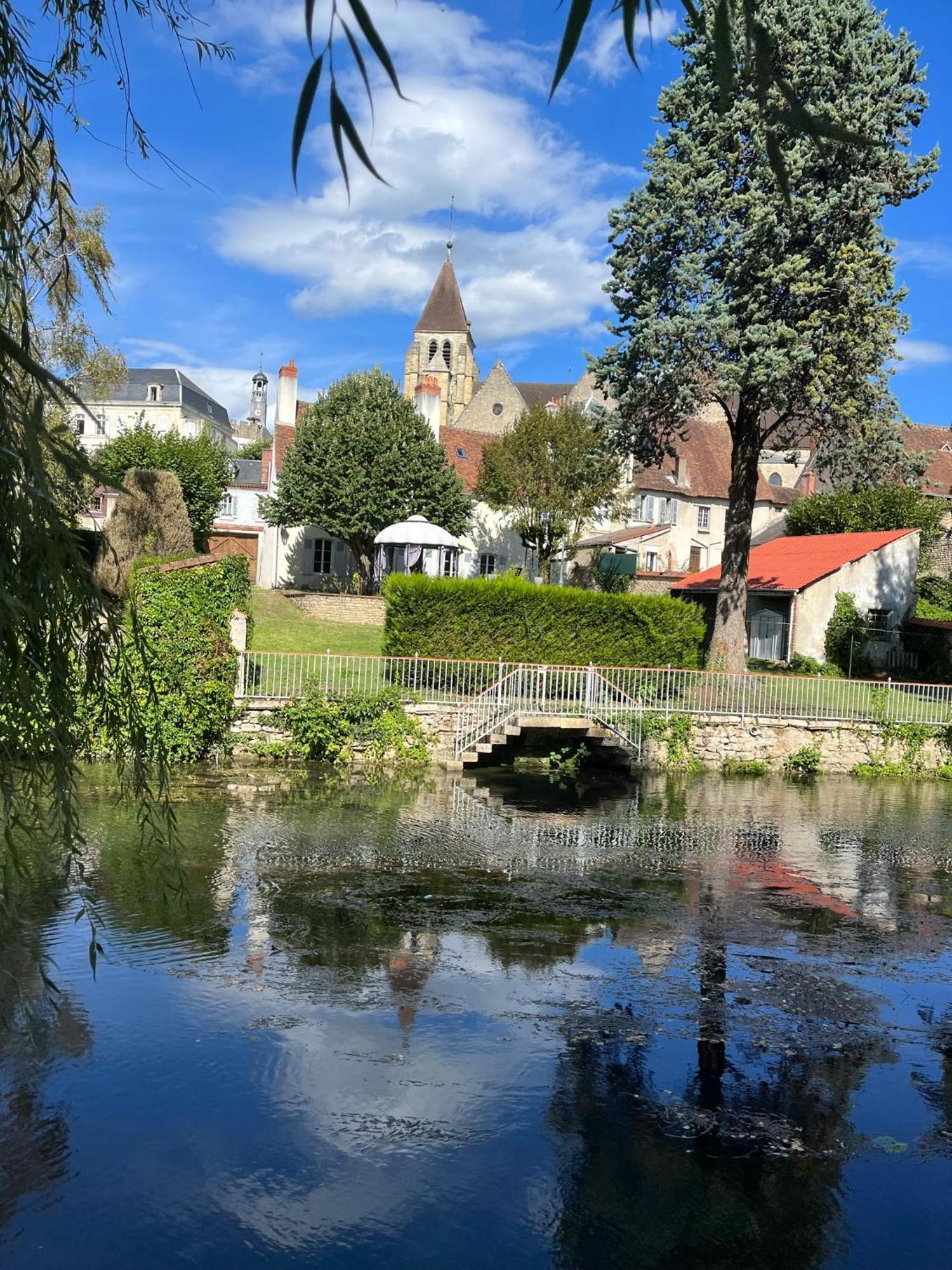 Studio Tropical , Vierzon , Proche Gare , Tout Confort Exterior foto
